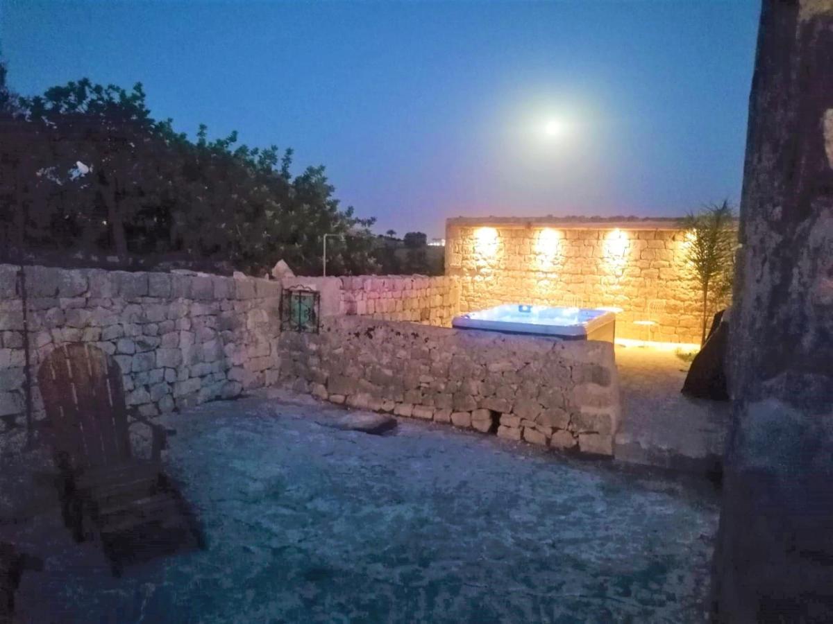 Il Baglio Di Kharrub Rural Guest House Pozzallo Exterior foto